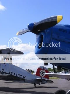 http://i445.photobucket.com/albums/qq175/ThermosView/Air/Abbo%202011/Buckers.jpg