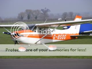 http://i445.photobucket.com/albums/qq175/ThermosView/Air/Wellesbourne%20Mountford%2017%20March/G-BSOG.jpg