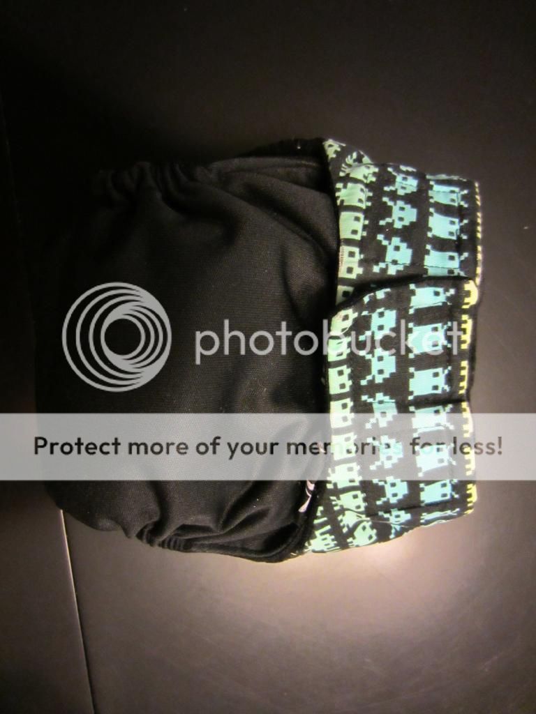 Eli Monster AIO space invaders diaper (Size L) Eli Monster AIO space invaders diaper (Size L)